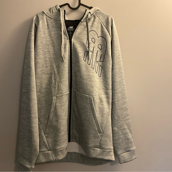 New Balance zip up Hoodie, only used once or twice inside. Pristine condition - Picture 5 of 5